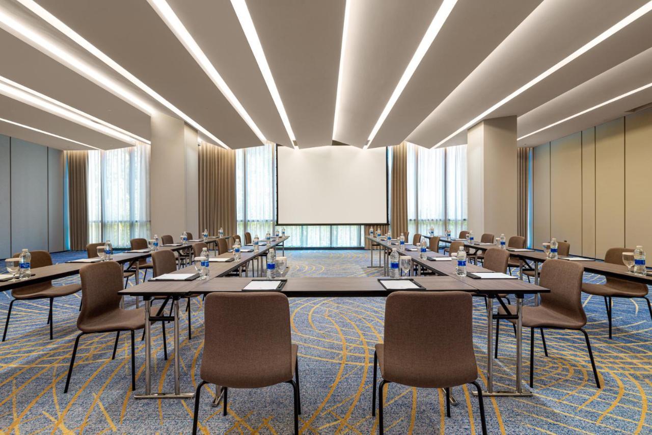 Hualuxe Shanghai Changfeng Park Exterior photo