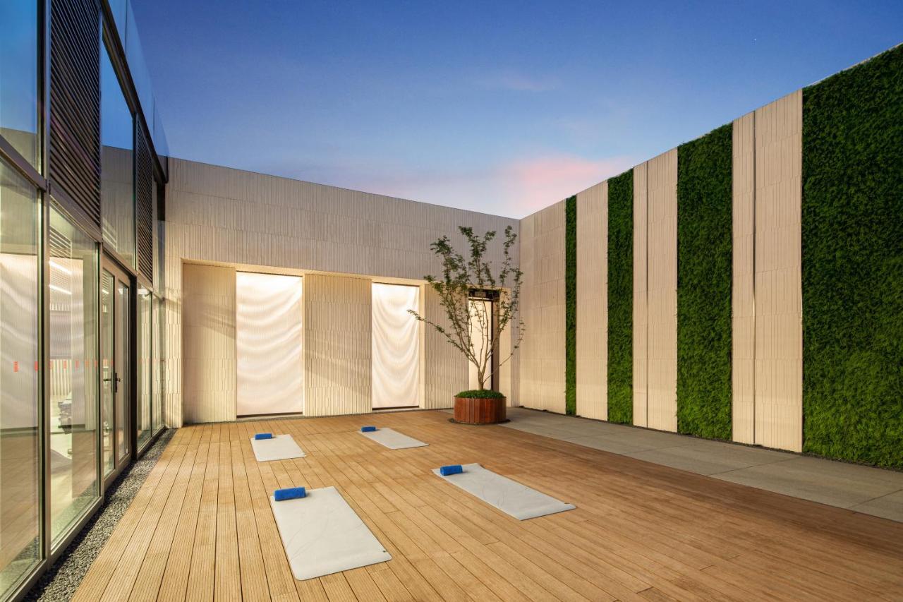 Hualuxe Shanghai Changfeng Park Exterior photo